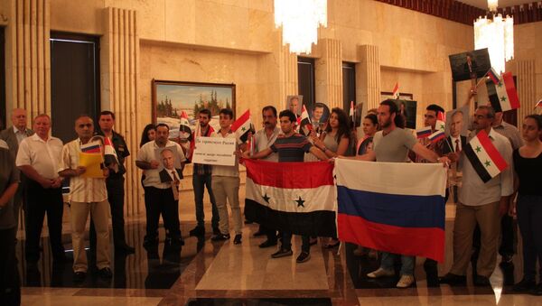 Los sirios en Cuba agradecen a Rusia por su apoyo en combatir el terrorismo - Sputnik Mundo