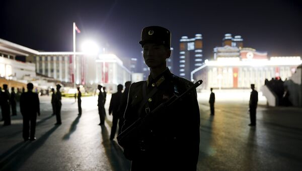 Soldados norcoreanos en Pyongyang - Sputnik Mundo