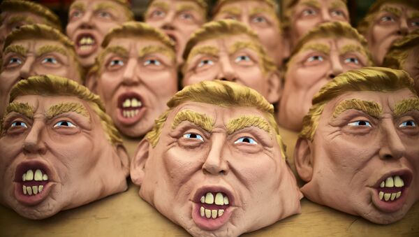 Máscaras de Donald Trump para la Noche de Brujas - Sputnik Mundo