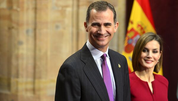 Rey Felipe VI y reina Letizia en la entrega de los Premios Princesa de Asturias - Sputnik Mundo