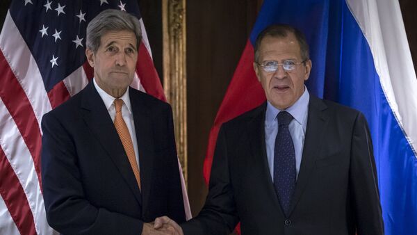 Secretario de Estado de EEUU, John Kerry y ministro de Exteriores de Rusia, Serguéi Lavrov (Archivo) - Sputnik Mundo