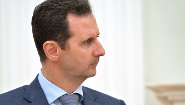 El presidente de Siria Bashar Asad - Sputnik Mundo