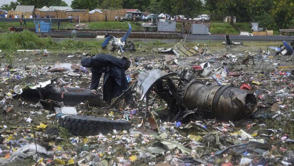 Los restos del avión de carga An-12 siniestrado en Sudán del Sur - Sputnik Mundo