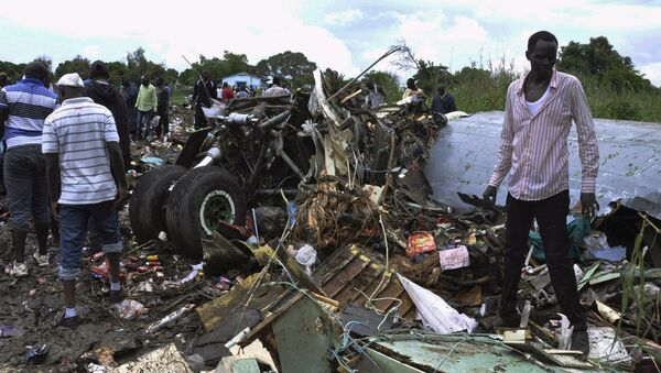 Los restos del avión de carga An-12 siniestrado en Sudán del Sur - Sputnik Mundo