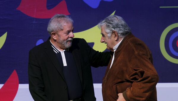 Luis Inacio Lula da Silva (izda.) y José Mujica - Sputnik Mundo