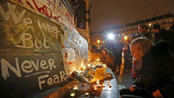Los atentados en Francia marcan “un antes y un después”, según periodista argentina - Sputnik Mundo