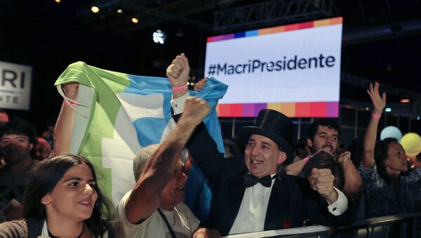 Partidarios del candidato opositor a la Presidencia argentina, Mauricio Macri - Sputnik Mundo