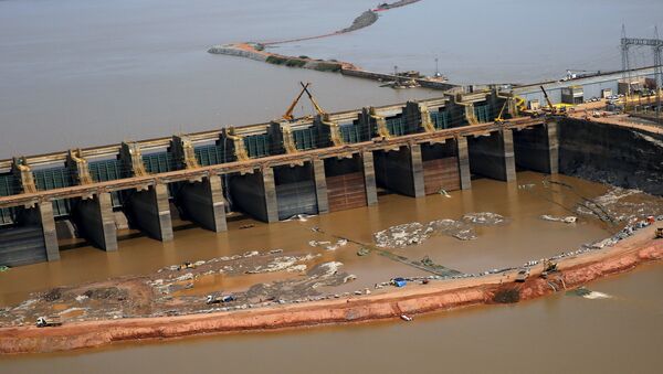 China participa en los proyectos hidroeléctricos en Brasil - Sputnik Mundo