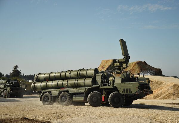 Sistema antiaéreo ruso S-400 Triumf en Siria - Sputnik Mundo