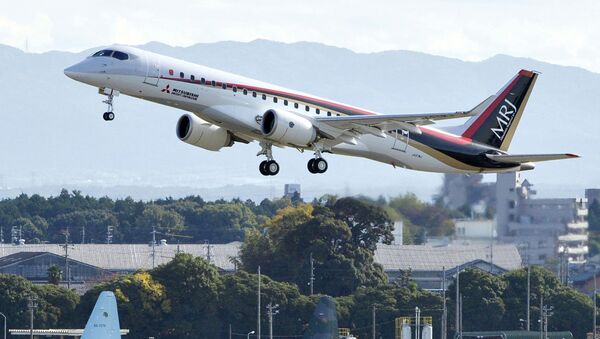 Mitsubishi Regional Jet, avión comercial a reacción japonés - Sputnik Mundo
