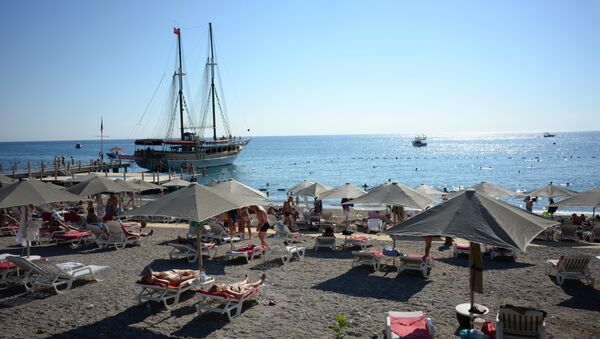 Turistas rusos en Antalya - Sputnik Mundo