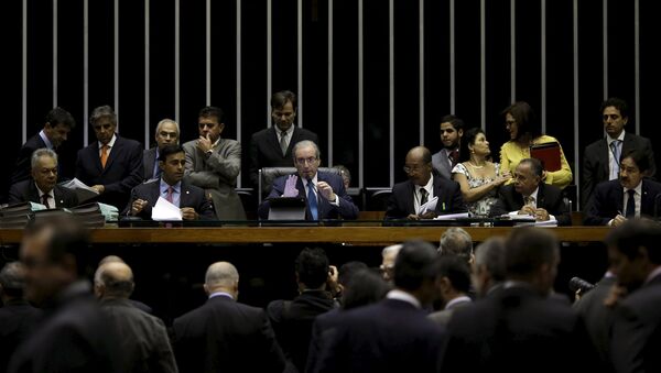 Eduardo Cunha, presidente de la Cámara de Diputados de Brasil (centro) - Sputnik Mundo