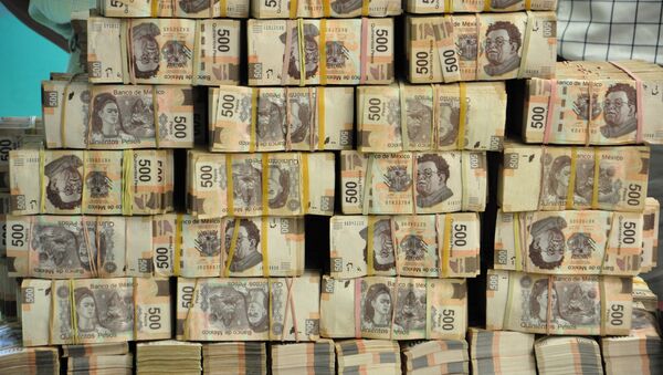 Los pesos mexicanos (imagen referencial) - Sputnik Mundo