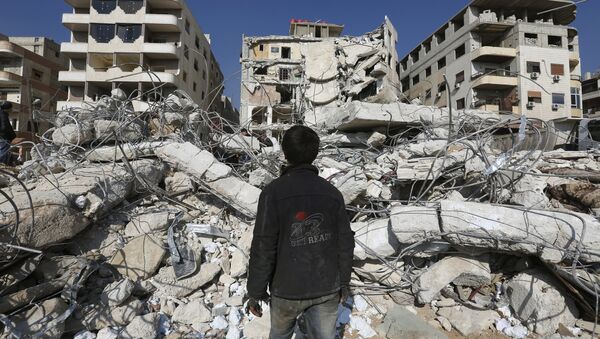 Consecuencias del bombardeo israelí en las afueras de Damasco - Sputnik Mundo
