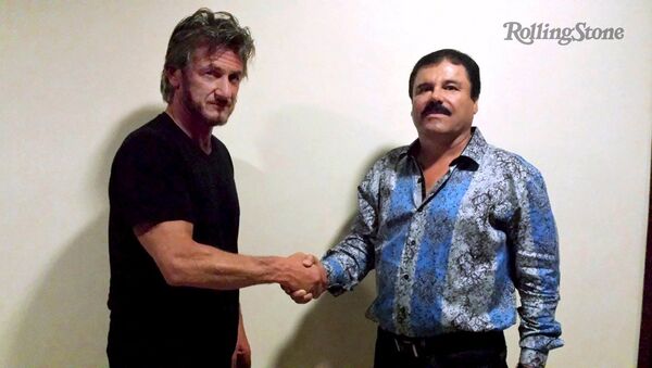 Actor y director de cine Sean Penn y capo del narcotráfico Joaquín Guzmán, alias el 'Chapo' - Sputnik Mundo