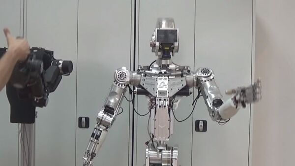 Un robot avatar desarrollado por la empresa rusa Android Techniques - Sputnik Mundo
