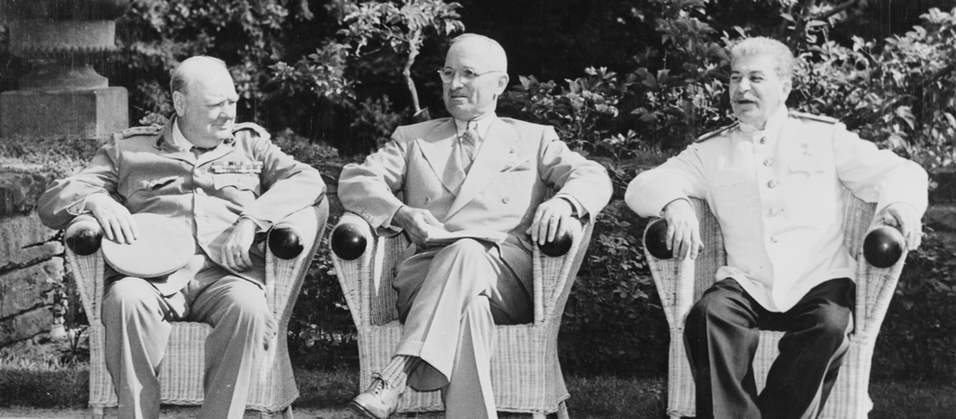 Churchill, Truman y Stalin en Potsdam, 1945 - Sputnik Mundo, 1920, 17.07.2020
