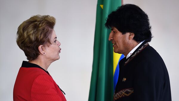 La expresidenta de Brasil, Dilma Rousseff, y el expresidente de Bolivia, Evo Morales (archivo) - Sputnik Mundo