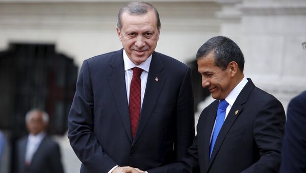Presidente de Turquía, Recep Erdogan, y presidente de Perú, Ollanta Humala - Sputnik Mundo