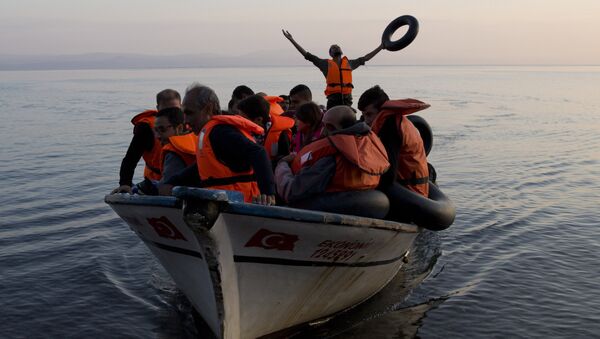 Refugiados en el mar Egeo - Sputnik Mundo