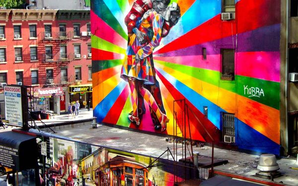 Mural Un beso en Nueva York, EEUU - Sputnik Mundo