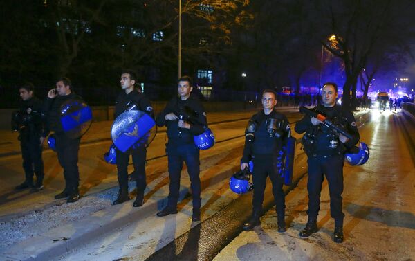 Explosión en Ankara, el 17 de febrero de 2016 - Sputnik Mundo