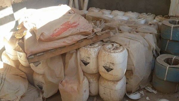 Almacén de armas químicas de Daesh en Ramadi, Irak - Sputnik Mundo