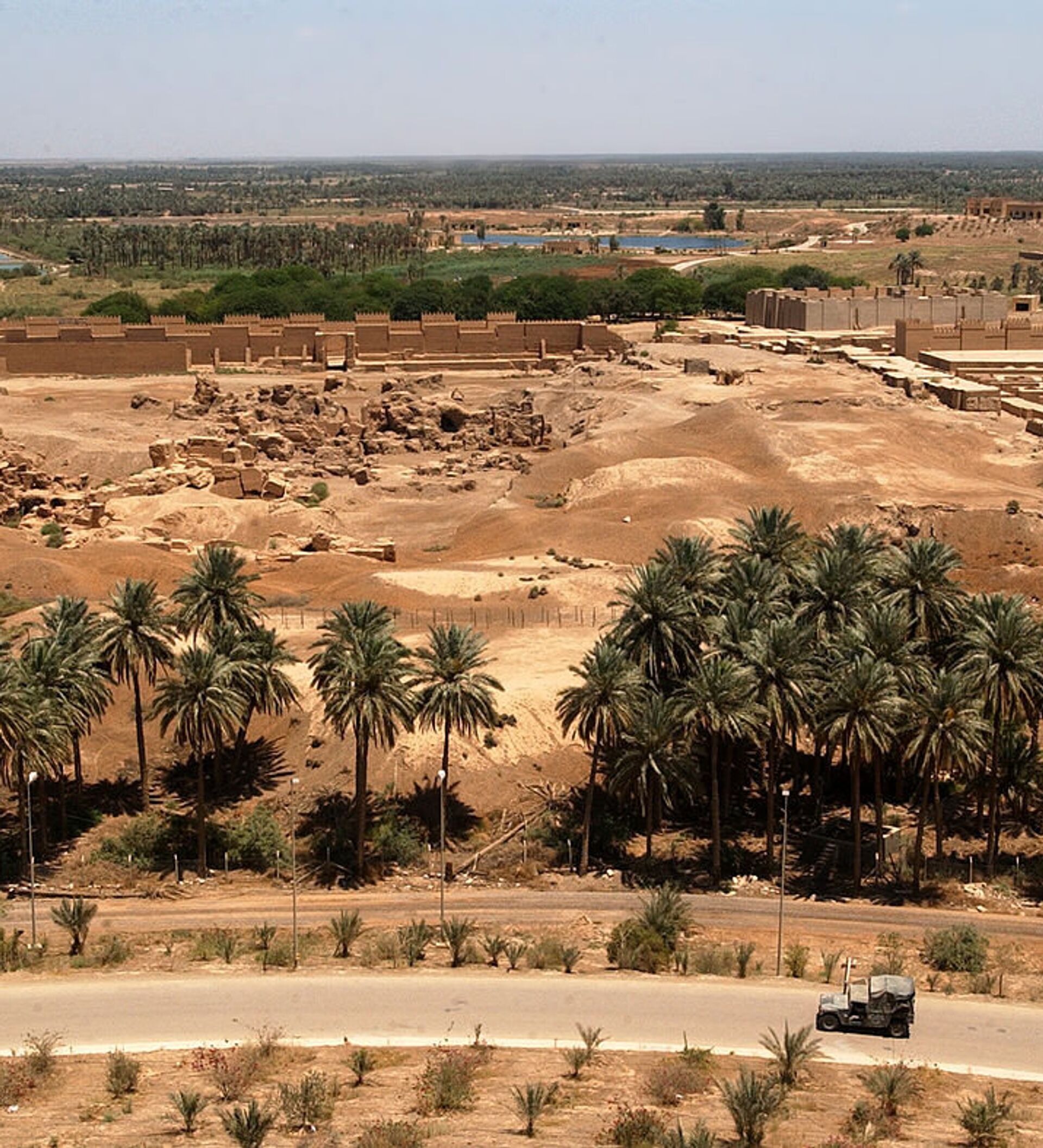 los jardines colgantes de las ruinas de babilonia