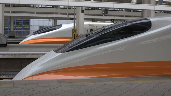 Viaje por Europa en ocho minutos: Eslovaquia construirá un tren supersónico - Sputnik Mundo