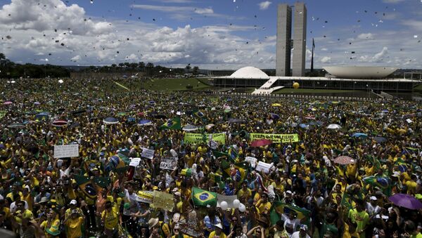 Protestas en Brasil contra la presidenta del país, Dilma Rousseff - Sputnik Mundo