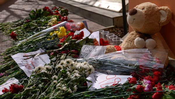 Homenaje a las víctimas del accidente aéreo de FlyDubai en Moscú - Sputnik Mundo