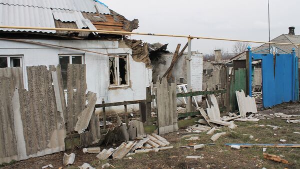 Edificios destruidos en la región de Donetsk - Sputnik Mundo