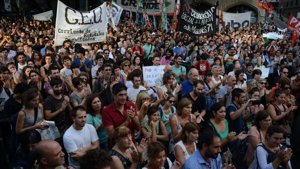 Manifestación de protesta contra los despidos en Argentina (archivo) - Sputnik Mundo