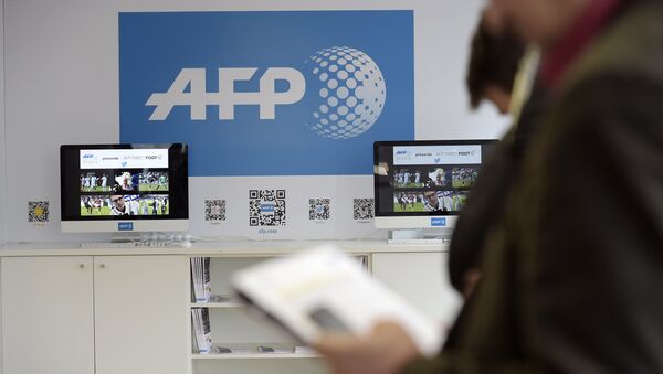 AFP denuncia que Rusia negó la entrada a un periodista ucraniano de la agencia - Sputnik Mundo