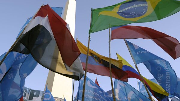 Banderas de los países miembros del Mercosur - Sputnik Mundo