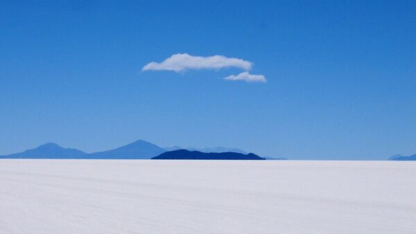Salar de Uyuni en Bolivia - Sputnik Mundo