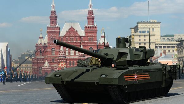 Tanque T-14 Armata en la Plaza Roja durante el desfile militar - Sputnik Mundo