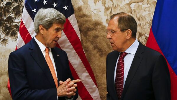 Secretario de Estado de EEUU, John Kerry, y ministro de Exteriores de Rusia, Serguéi Lavrov - Sputnik Mundo