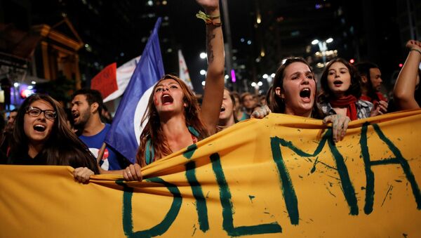 Protesta en Sao Paulo contra el Gobierno interino de Temer - Sputnik Mundo