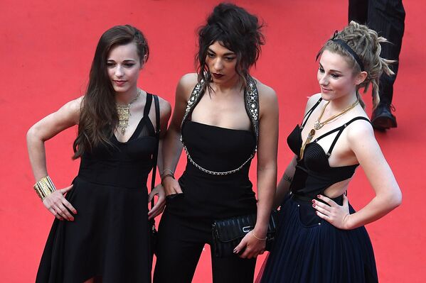 Alfombra roja de Cannes: los vestidos más provocativos del Festival - Sputnik Mundo