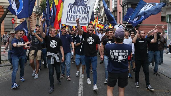 Manifestación de ultraderecha 'Hogar Social de Madrid' - Sputnik Mundo