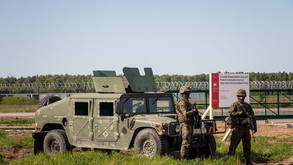 Militares estadounidenses en la base de Redzikowo, Polonia - Sputnik Mundo