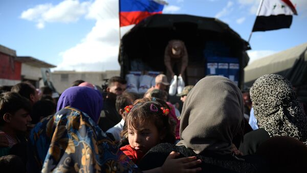 Entrega de la ayuda humanitaria rusa en Siria (archivo) - Sputnik Mundo