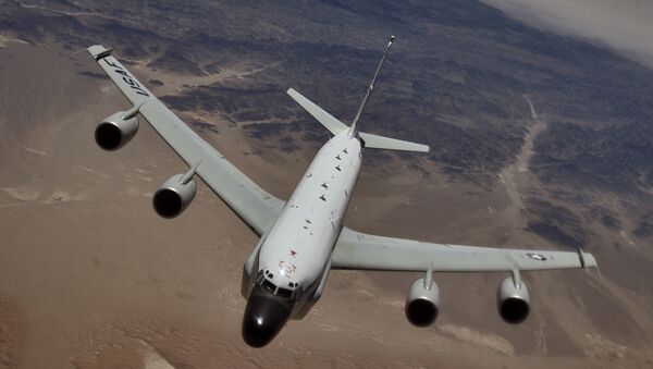Un avión espía RC-135 - Sputnik Mundo