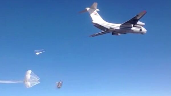 Avión Il-76 lanza ayuda humanitaria en Siria (archivo) - Sputnik Mundo