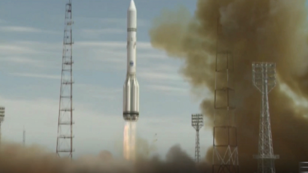 Lanzamiento del cohete Protón-M desde el cosmódromo de Baikonur - Sputnik Mundo