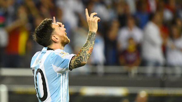 Messi celebra un gol. Copa America Centenario, 10 de junio de 2016. - Sputnik Mundo