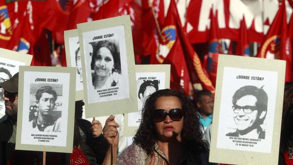 Una manifestación por los detenidos y desaparecidos en Chile durante la dictadura (archivo) - Sputnik Mundo