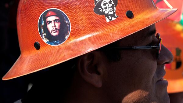 Bolivia impone nuevas reglas del juego para cooperativistas mineros - Sputnik Mundo