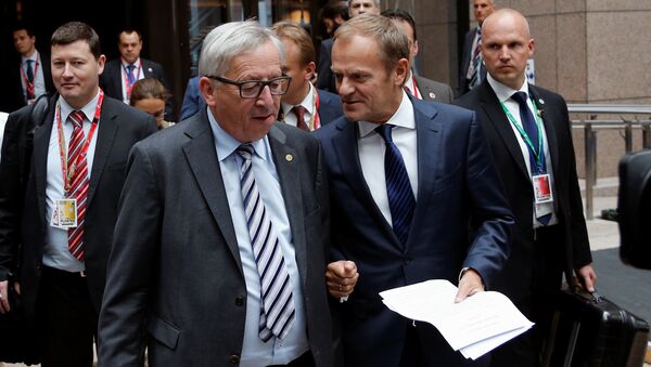 Presidente de la Comisión Europea, Jean-Claude Juncker y presidente del Consejo Europeo, Donald Tusk (archivo) - Sputnik Mundo